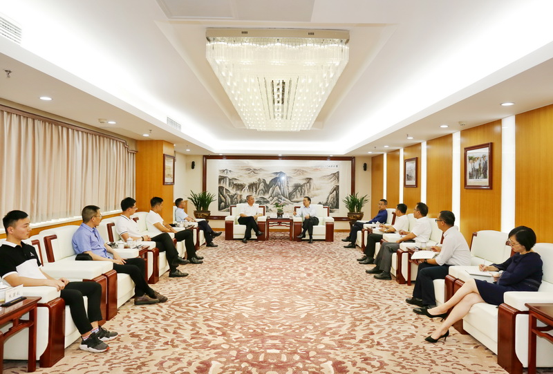 丁勇会见中橄优品客人现场图.jpg
